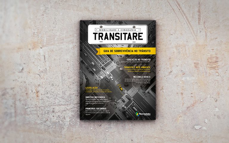 Mockup_revista_capa.jpg