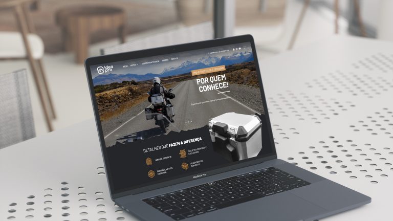 mackbook-mockup-ideapro-1.jpg